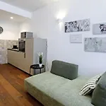 Wally Apartment